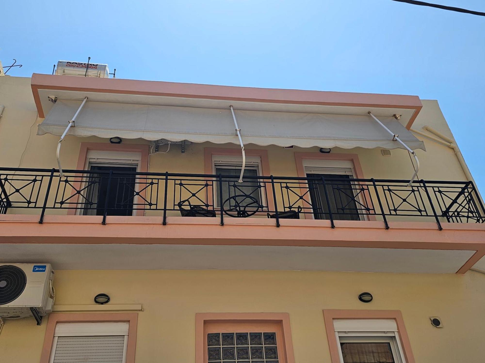 Eirini'S Apt Iraklio Exterior foto